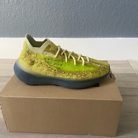 Yeezy boost 380 “Hylte Glow” - Picture 3 of 7